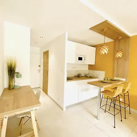 Terrasse & Parking Gratuit En