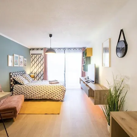 Terrasse & Parking Gratuit En Appartamento