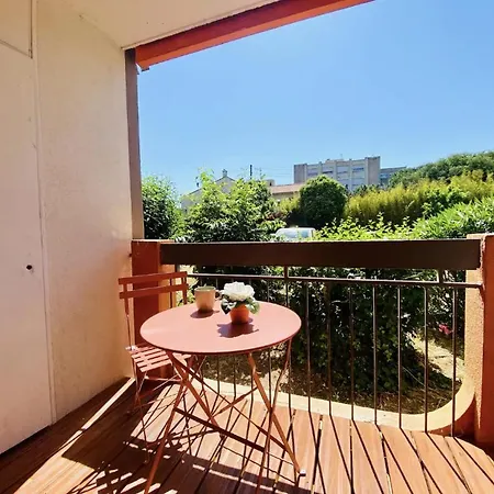 Appartamento Terrasse & Parking Gratuit En Nîmes