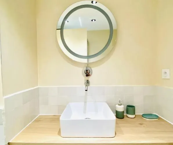 Terrasse & Parking Gratuit En